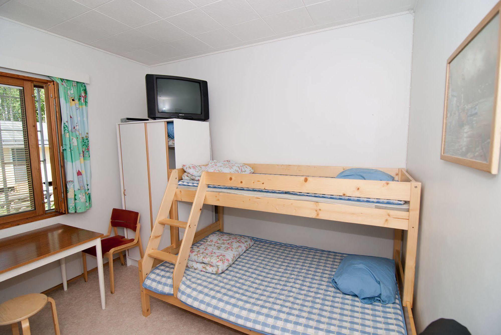 Partiotalon Retkeilymaja - Scouts Hostel 约恩苏 外观 照片